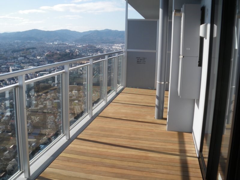 画像 物置くのも煙草も駄 目 知らないでは済まないマンションの共用部ベランダ 廊下 その違法な使い方 Naver まとめ